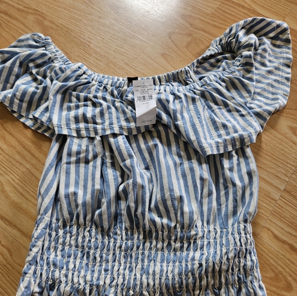 American Eagle Off shoulder Top - Picture 1 of 4